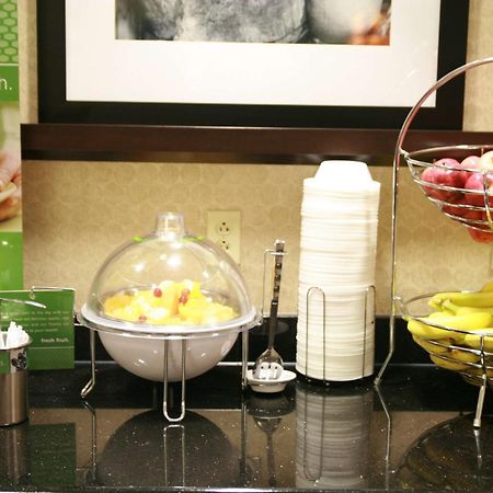 Hampton Inn Topeka Restaurant photo